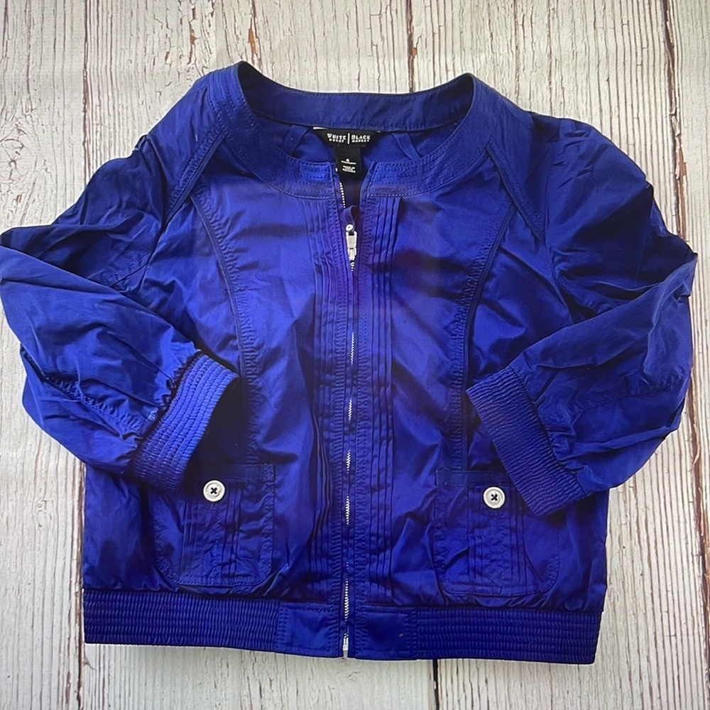 ✨White House Black Market 3/4 sleeves zip blazer 🧥